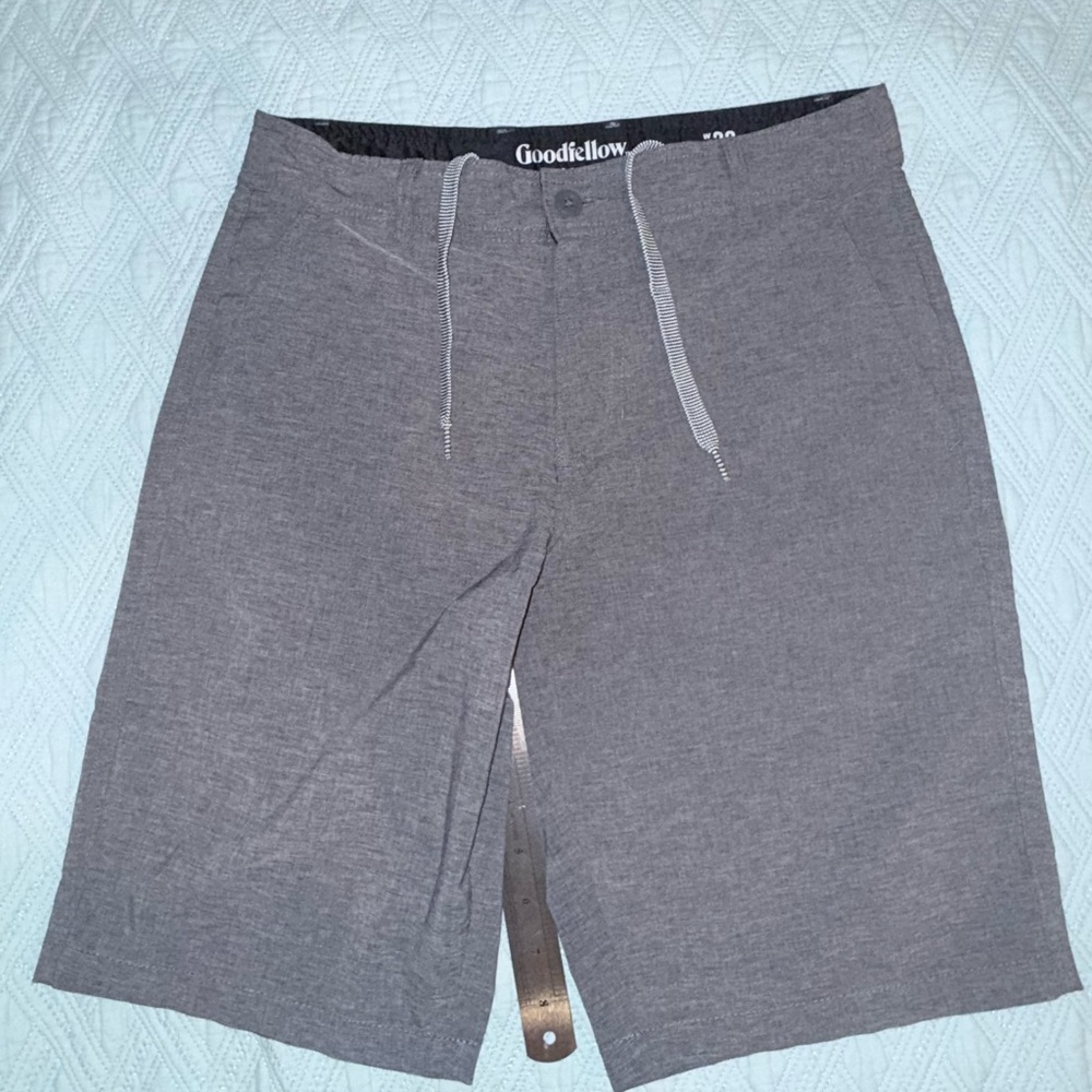 Goodfellow & Co Men’s/Teen’s Charcoal Gray Flat Front Shorts